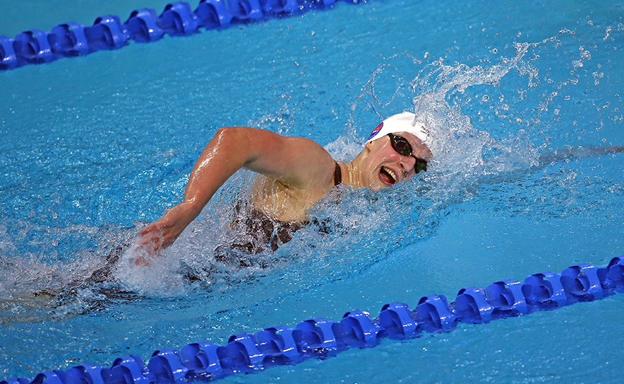Мужчины плавание 1500 метров. Кэти Ледеки плавание. 800 Метров плавание. Рекорд 50 метров плавание. Плавание на 100 м вольным стилем.